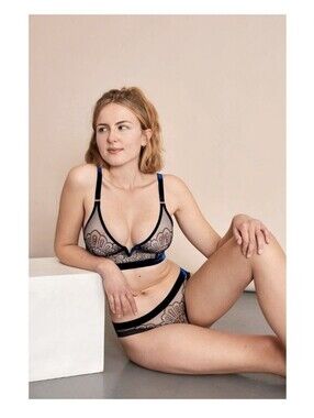 The Underargument Blue Velvet & Embroidered  Set